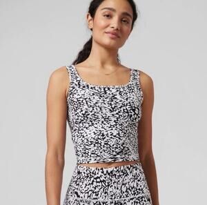 Athleta Set Shanti Square Neck Tank and Salutation 7” Shorts Size XS
